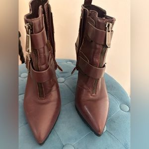 BCBG boots